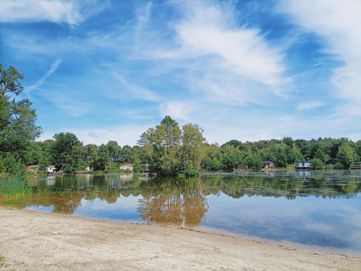 4P Chalet Tolve Met 4 Fietsen Vlakbij Natuurgebieden Drents Friese Wold, Fochteloerveen En Gevangenisdorp Veenhuizen Oosterwolde  Екстер'єр фото